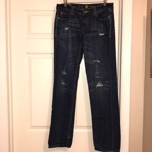 Women’s distressed jeans